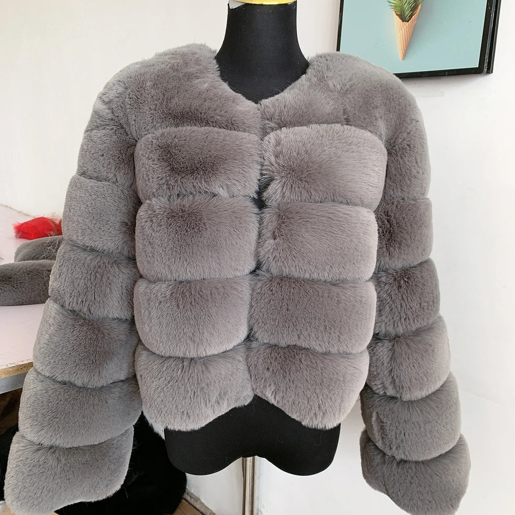 Amélie Vogue Foxiness Winter Coat | Stylish & Warm
