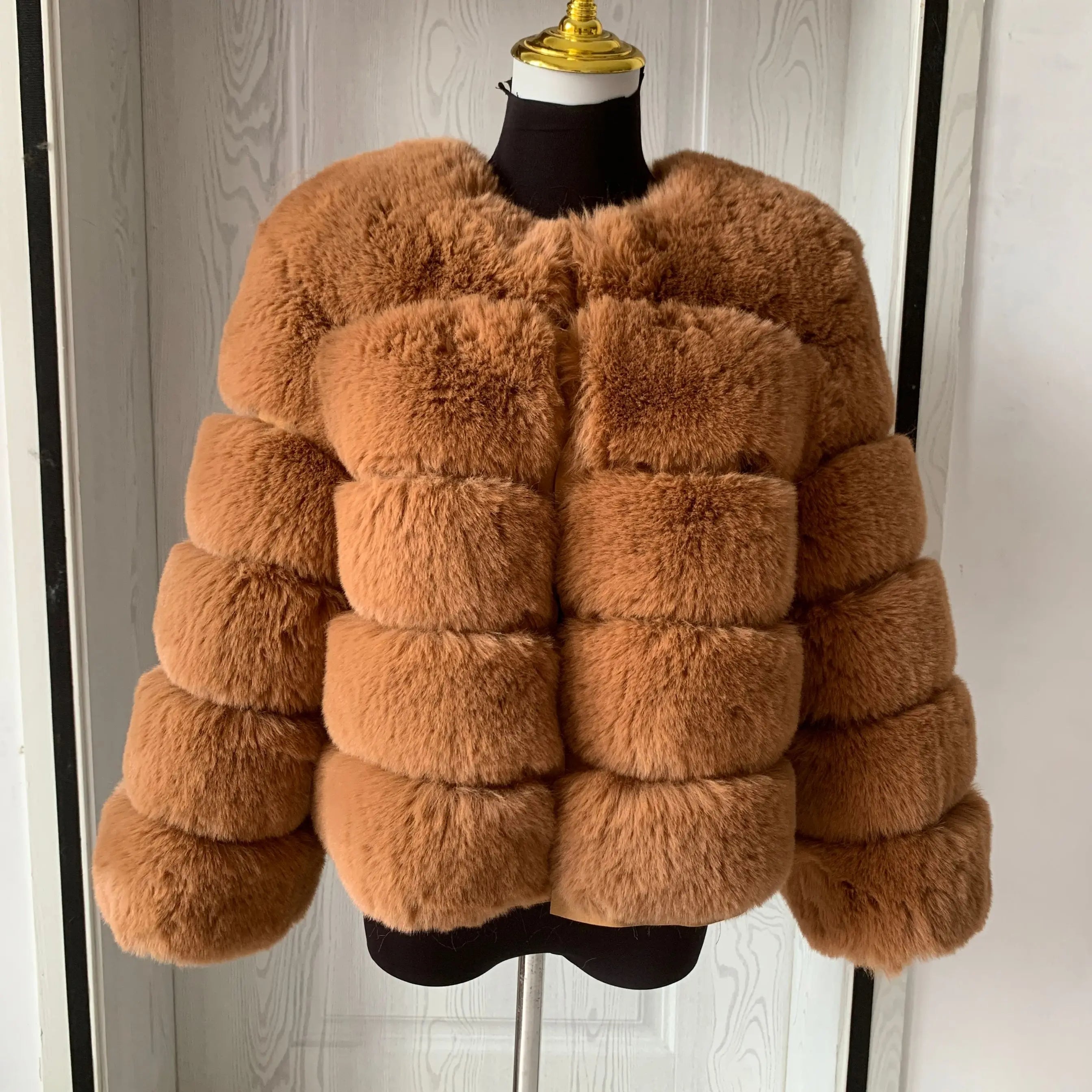 Amélie Vogue Foxiness Winter Coat | Stylish & Warm