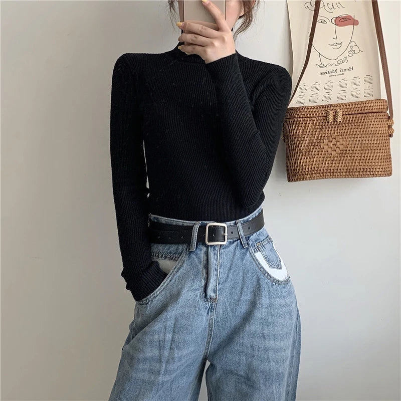 Sara Turtleneck | Soft & Trendy