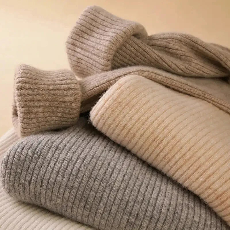 Sara Turtleneck | Soft & Trendy
