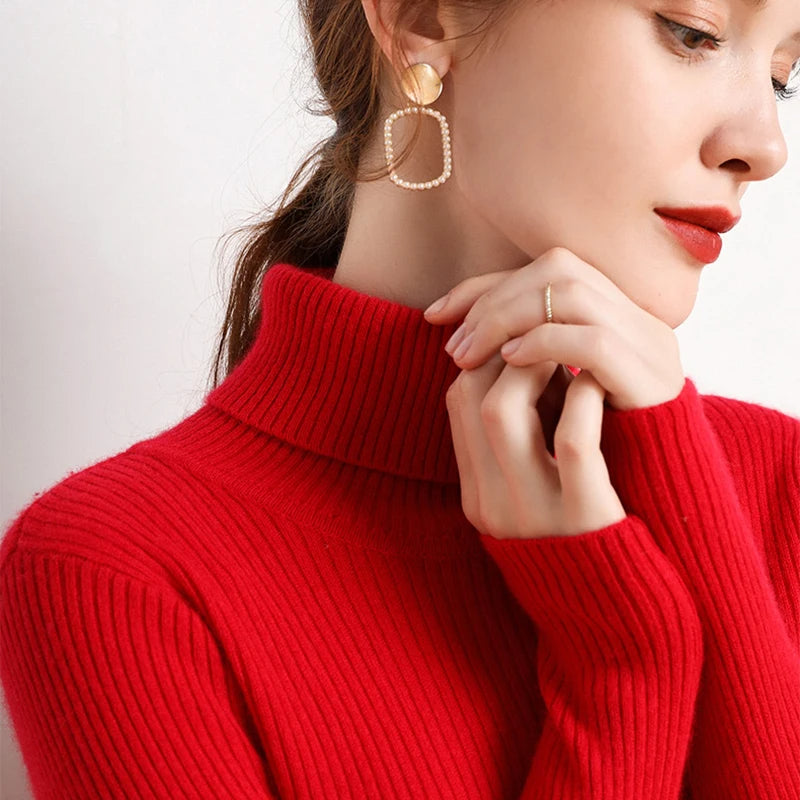 Sara Turtleneck | Soft & Trendy
