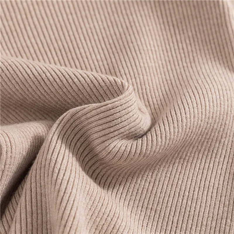 Sara Turtleneck | Soft & Trendy