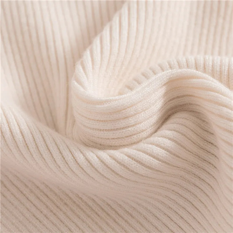 Sara Turtleneck | Soft & Trendy