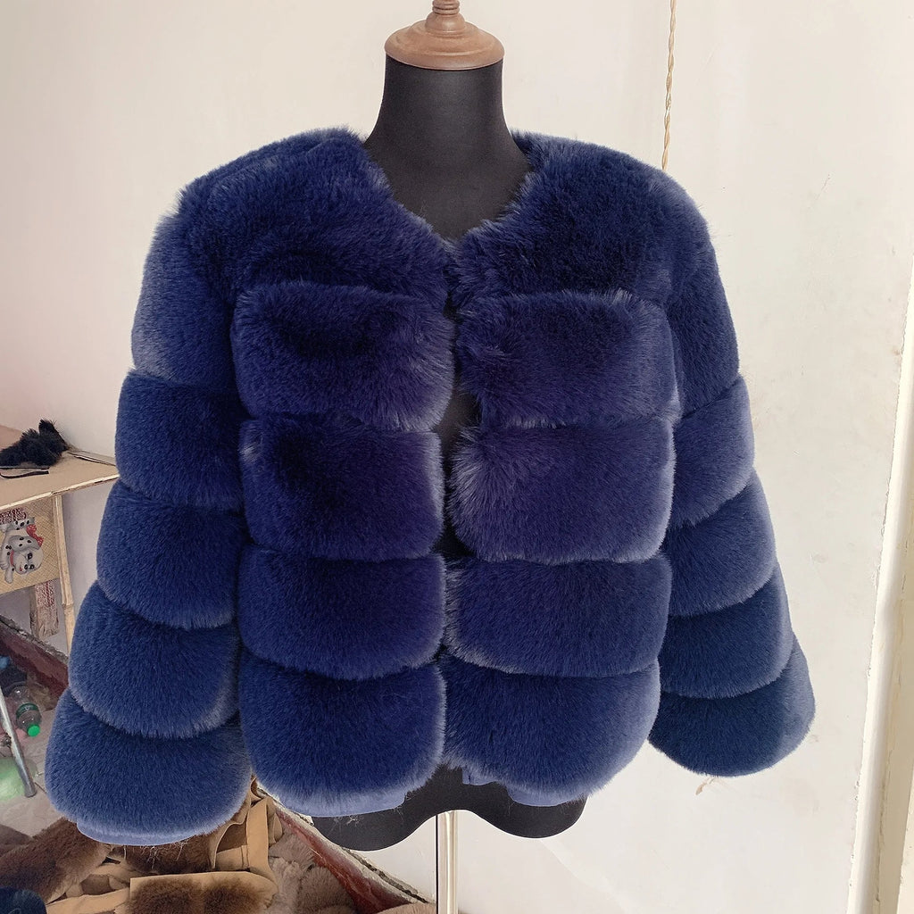 Amélie Vogue Foxiness Winter Coat | Stylish & Warm