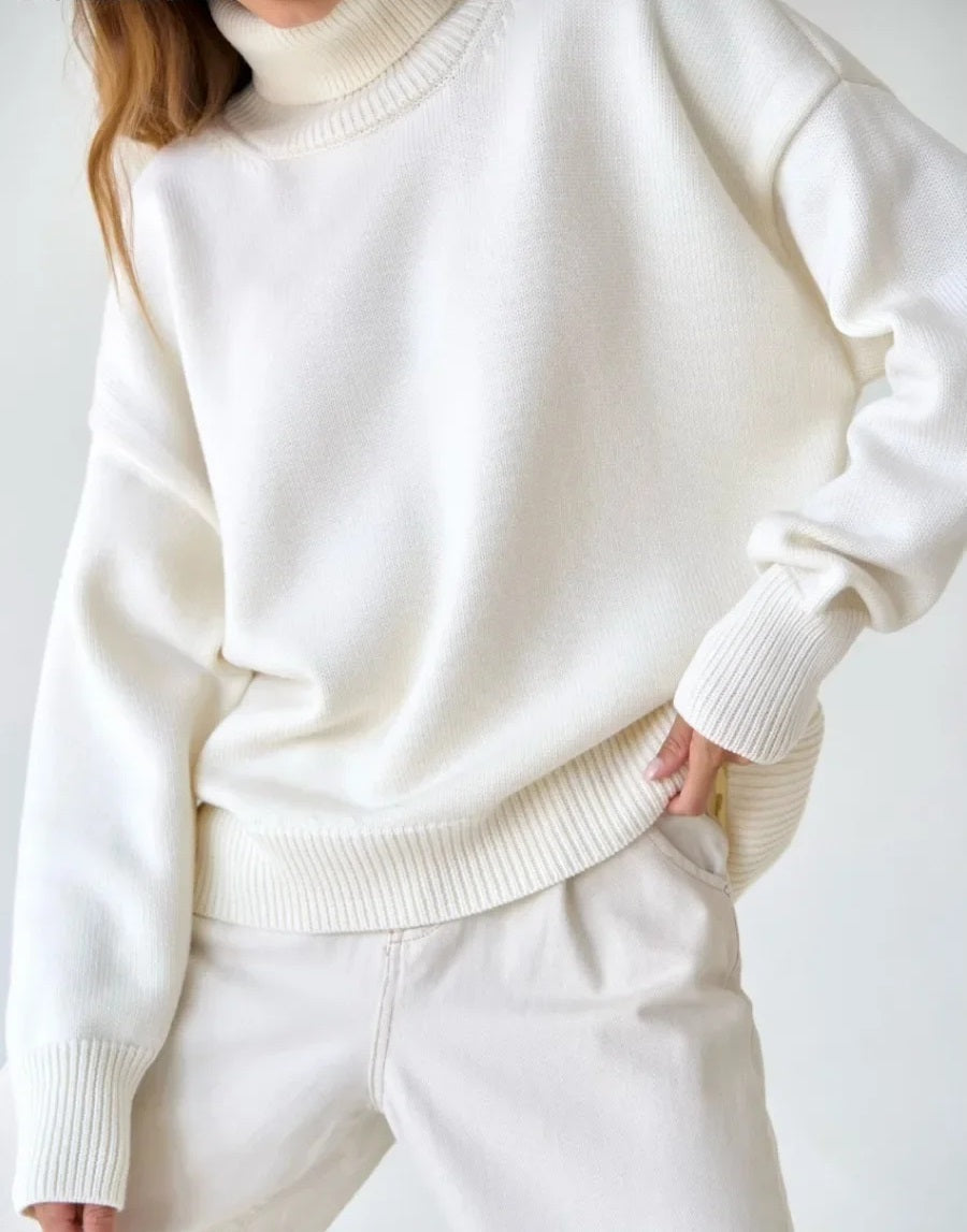 Mila Turtleneck | Oversized & Warm