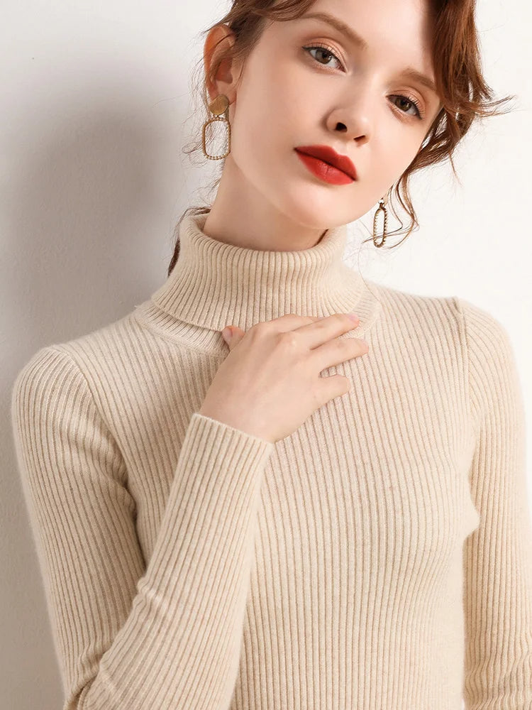 Sara Turtleneck | Soft & Trendy