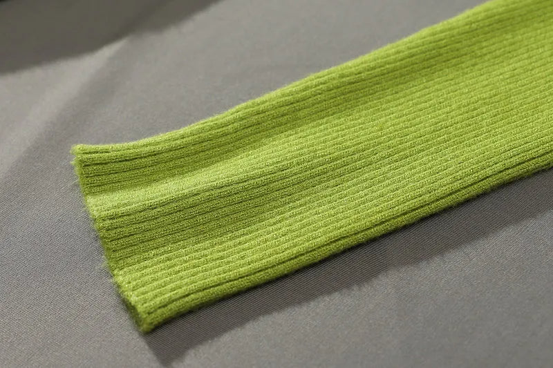 Sara Turtleneck | Soft & Trendy