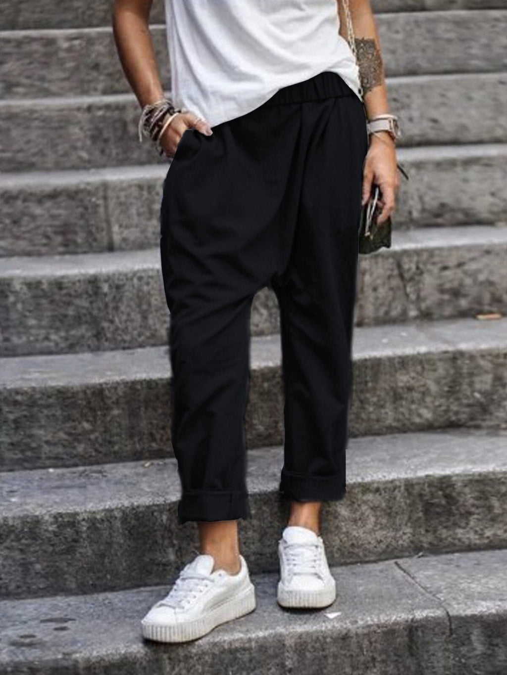 Women's Wide-Leg Cropped Trousers with Elastic Waist and Pleat