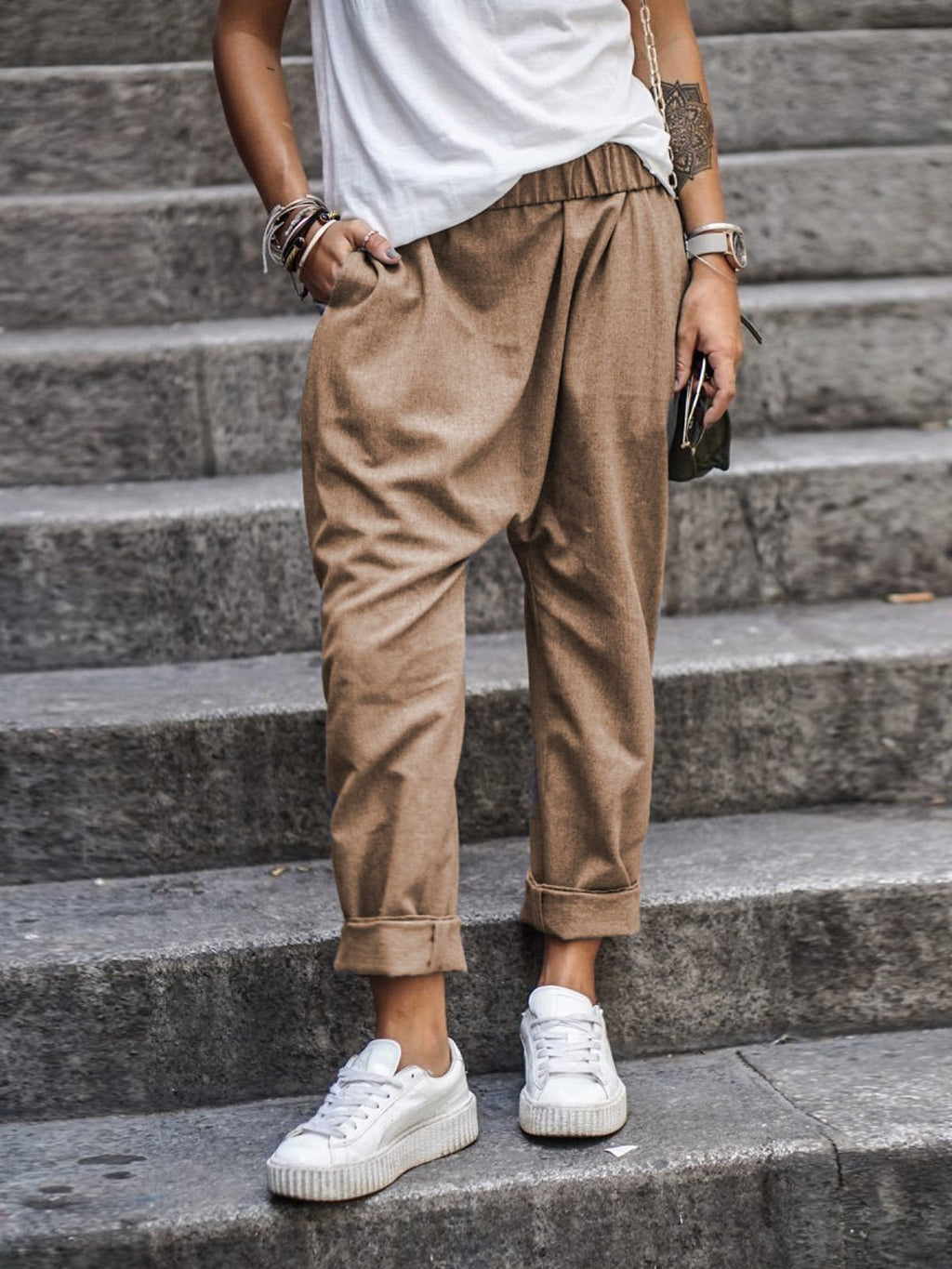 Women's Wide-Leg Cropped Trousers with Elastic Waist and Pleat