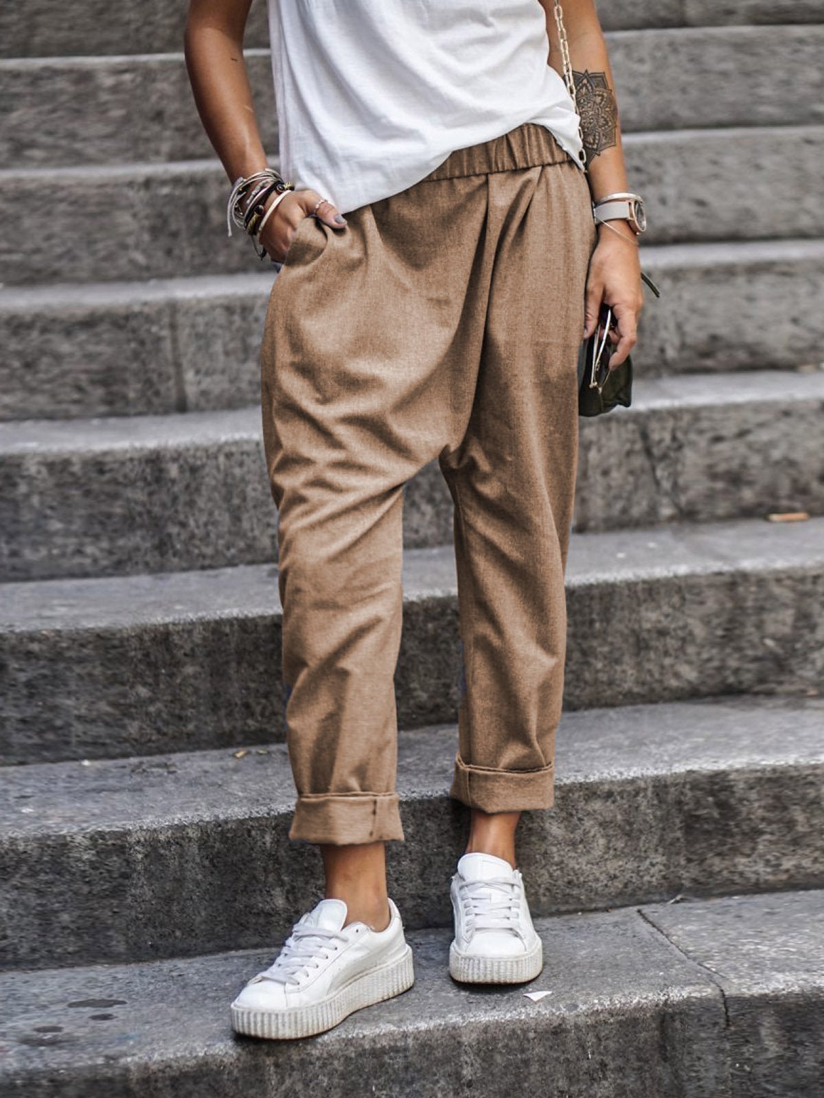 Women's Wide-Leg Cropped Trousers with Elastic Waist and Pleat