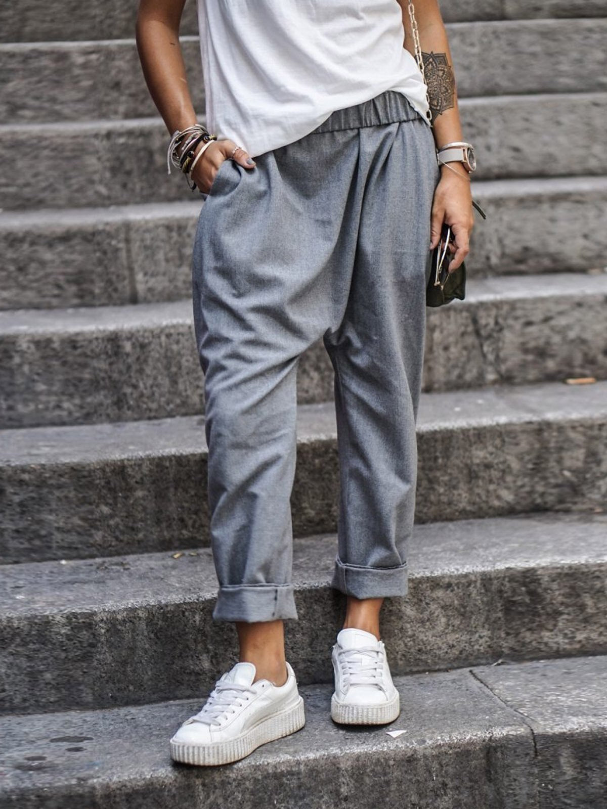 Women's Wide-Leg Cropped Trousers with Elastic Waist and Pleat