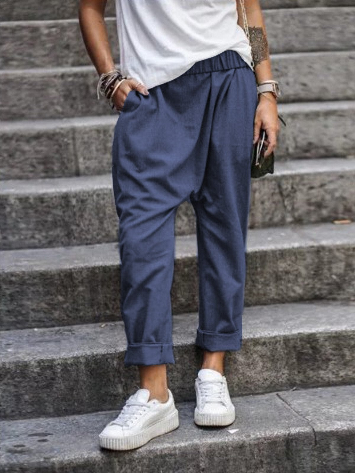 Women's Wide-Leg Cropped Trousers with Elastic Waist and Pleat