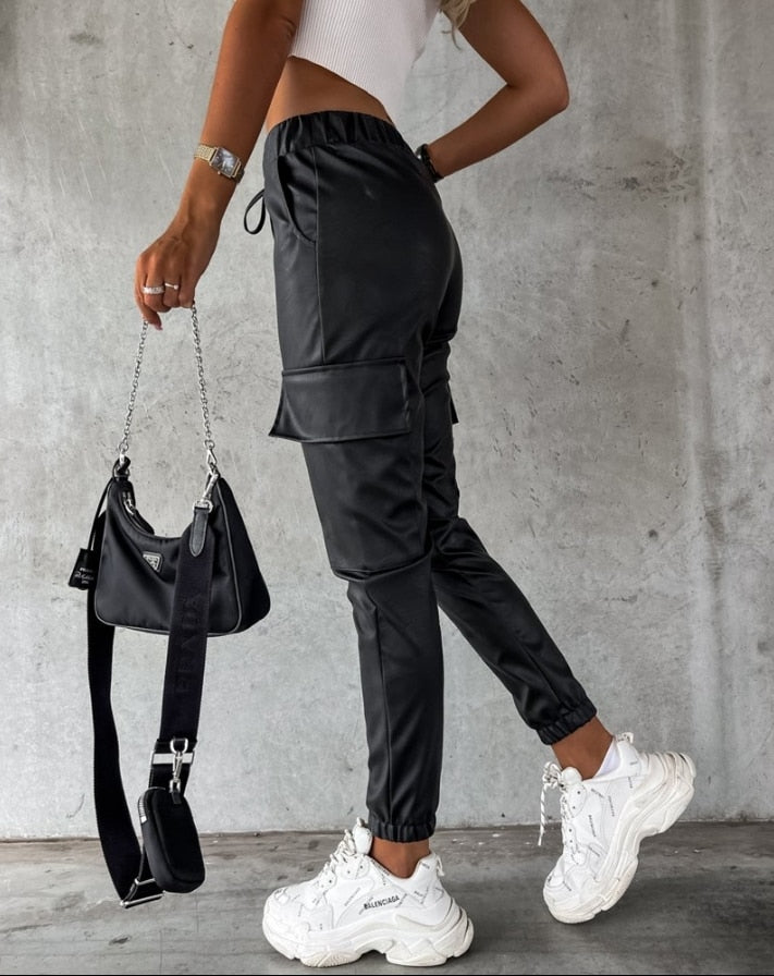 Juul Leather Cargo | Comfortable & tough