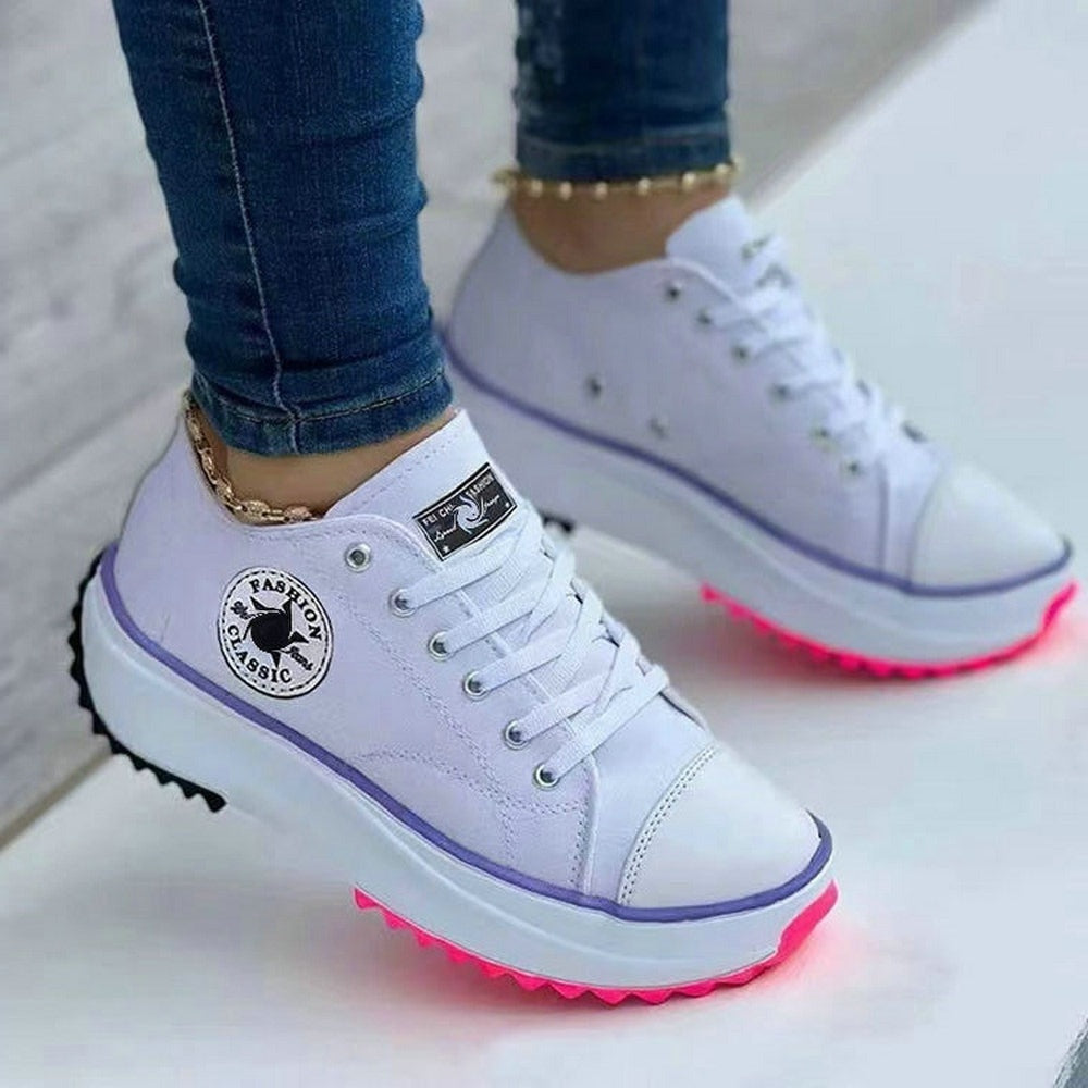 Maja Sneakers | You can never go wrong with these classics