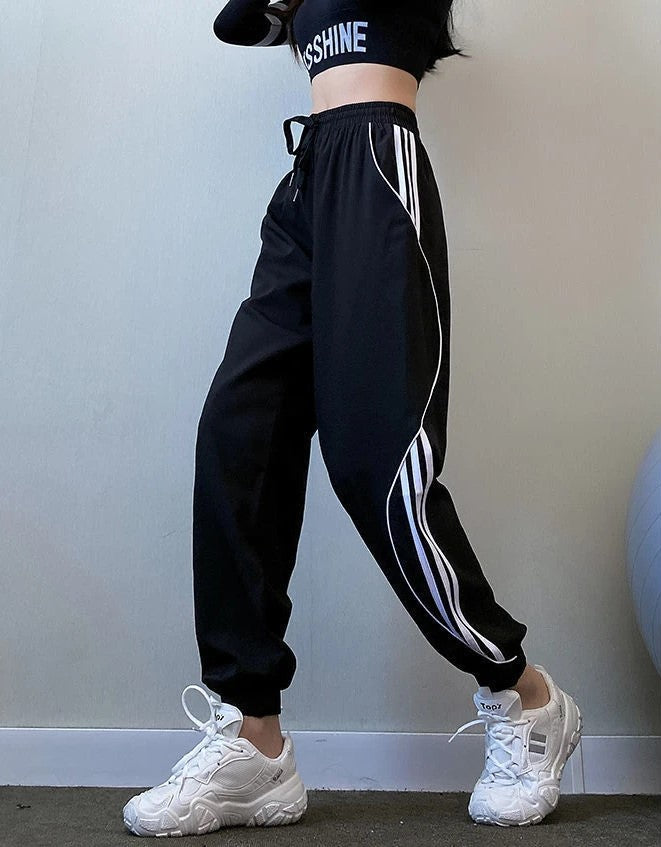 Carrie Sweatpants | Comfy & Stylish