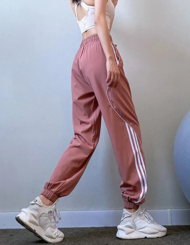 Carrie Sweatpants | Comfy & Stylish