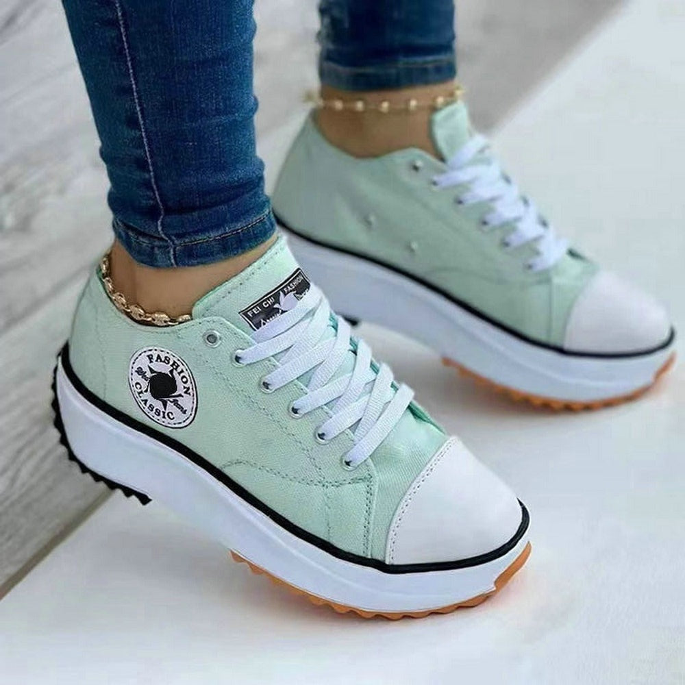 Maja Sneakers | You can never go wrong with these classics