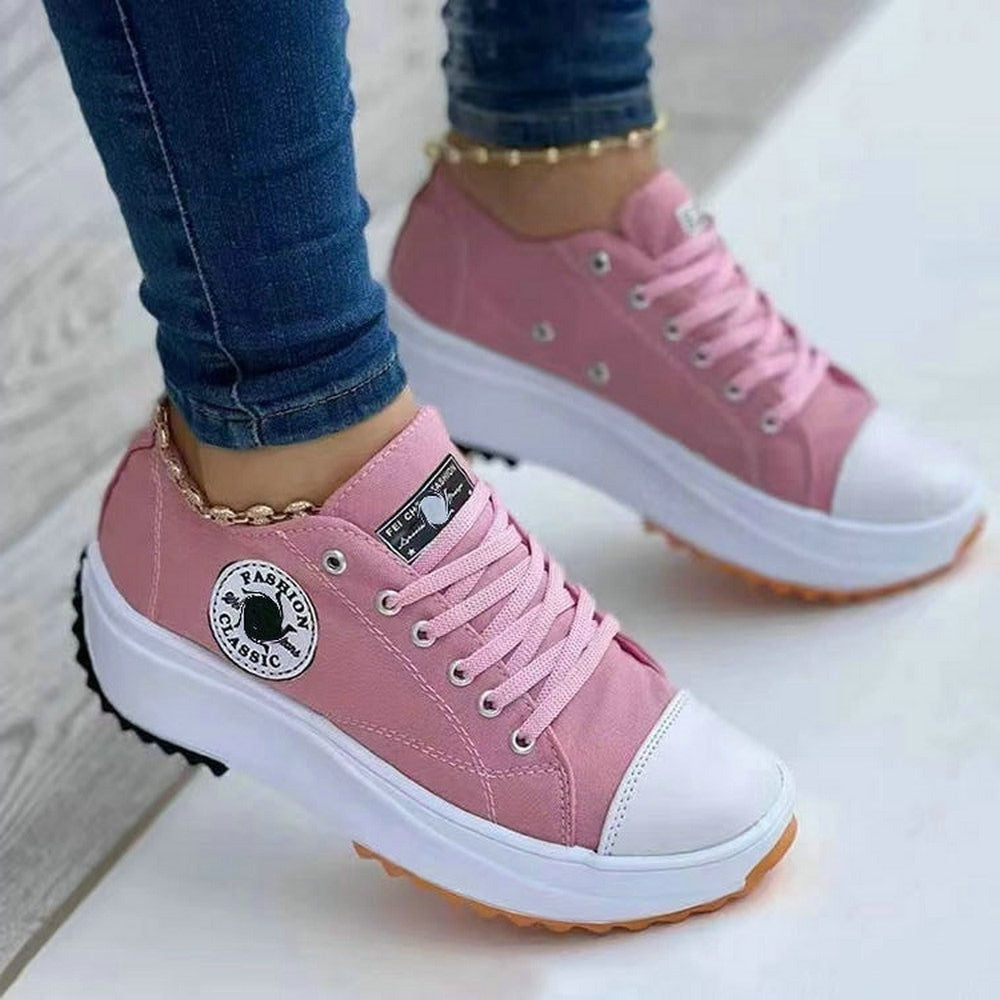 Maja Sneakers | You can never go wrong with these classics