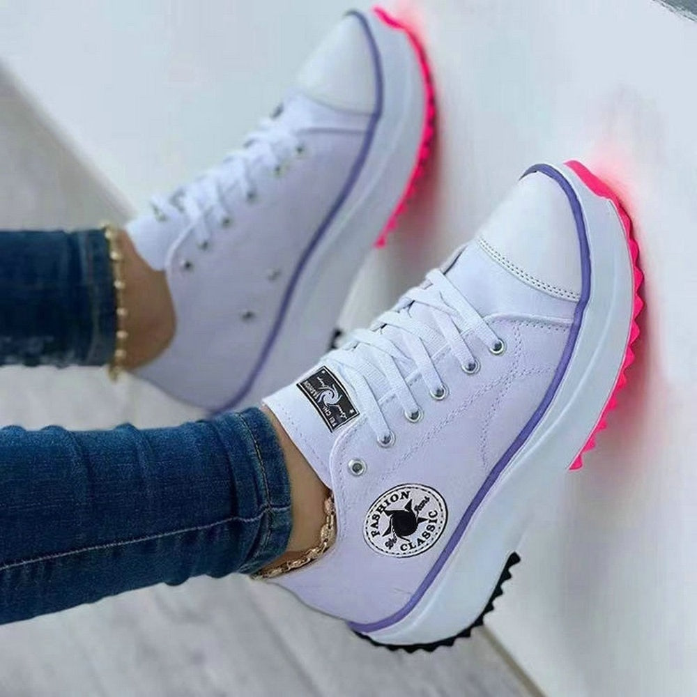 Maja Sneakers | You can never go wrong with these classics