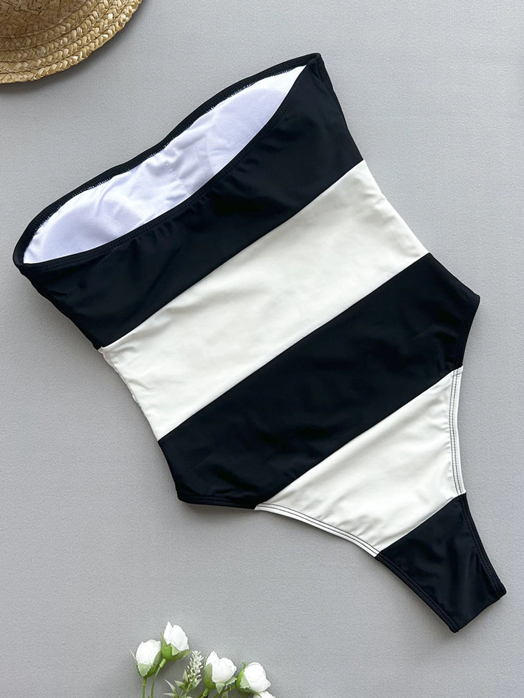 Women's Strapless One-Piece Swimsuit with Colourblock Design