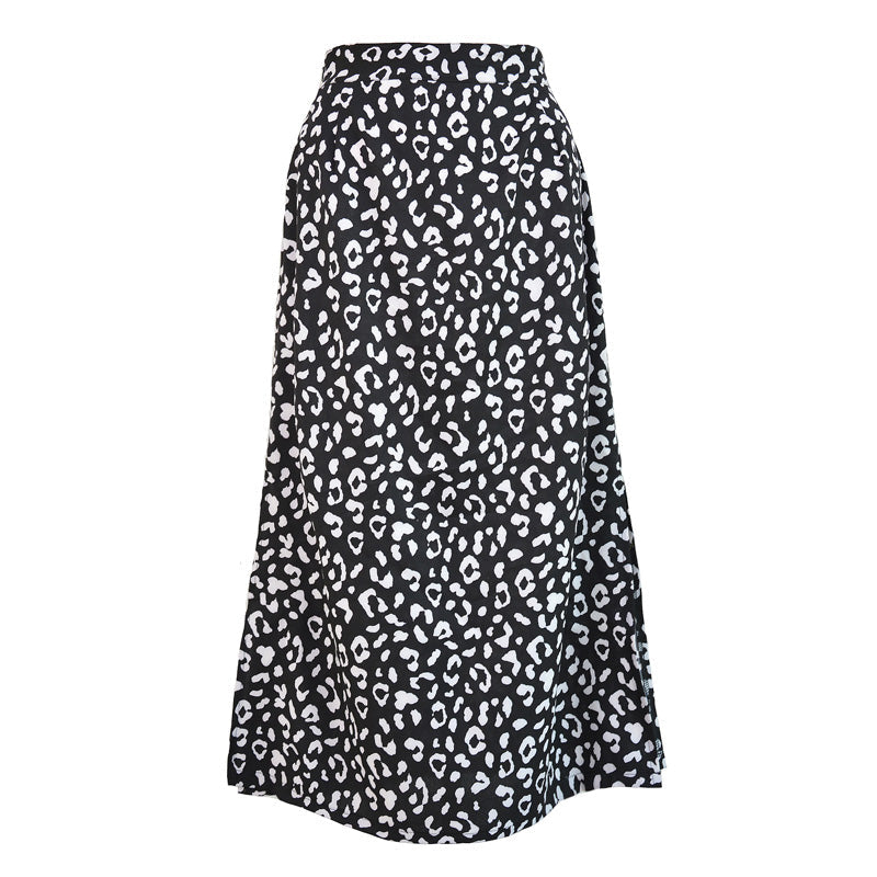 Lilly Leopard Skirt | A wildly cool skirt!